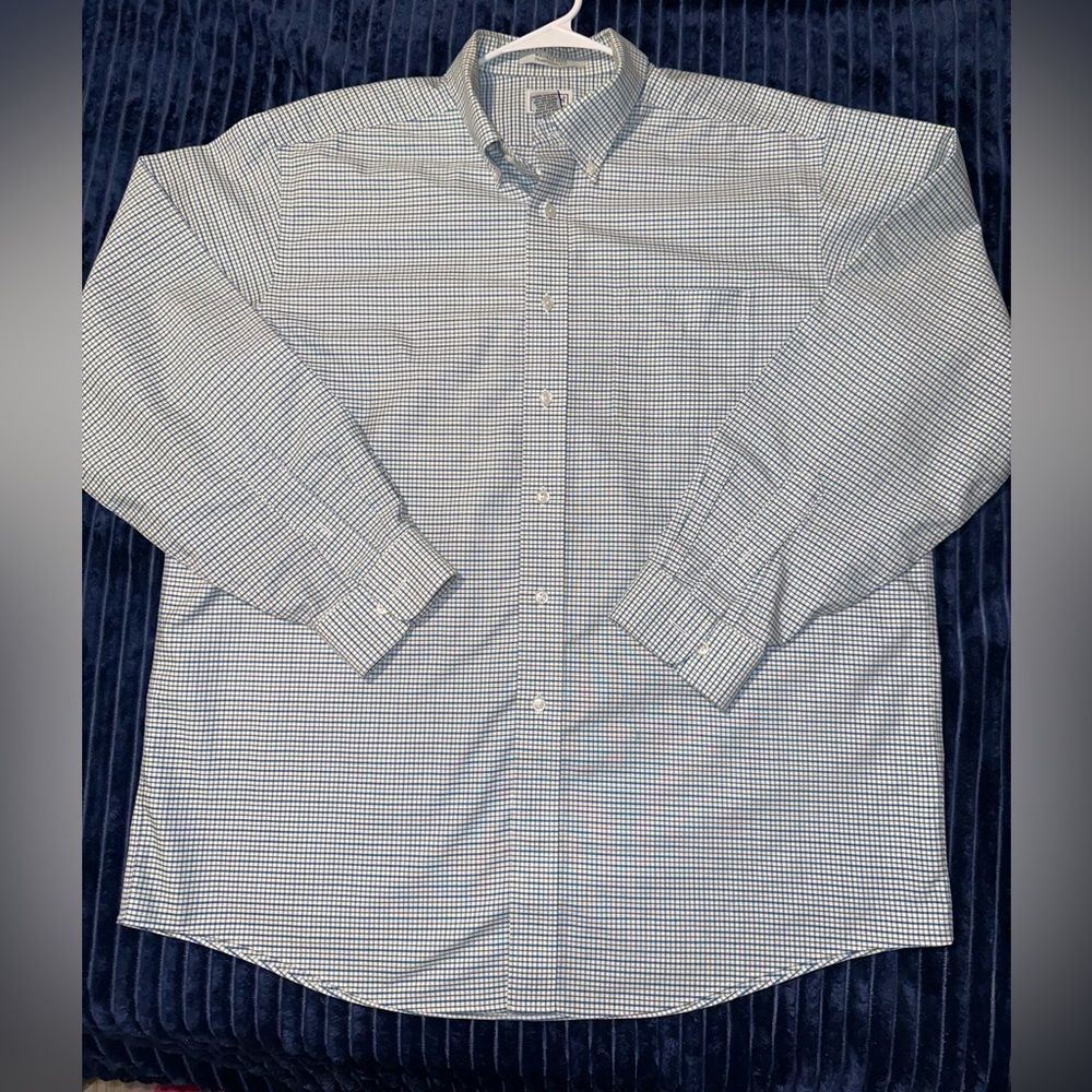 L.L Bean Men's Blue and Green  Checkered Shirt 17-35 wrinkle free
